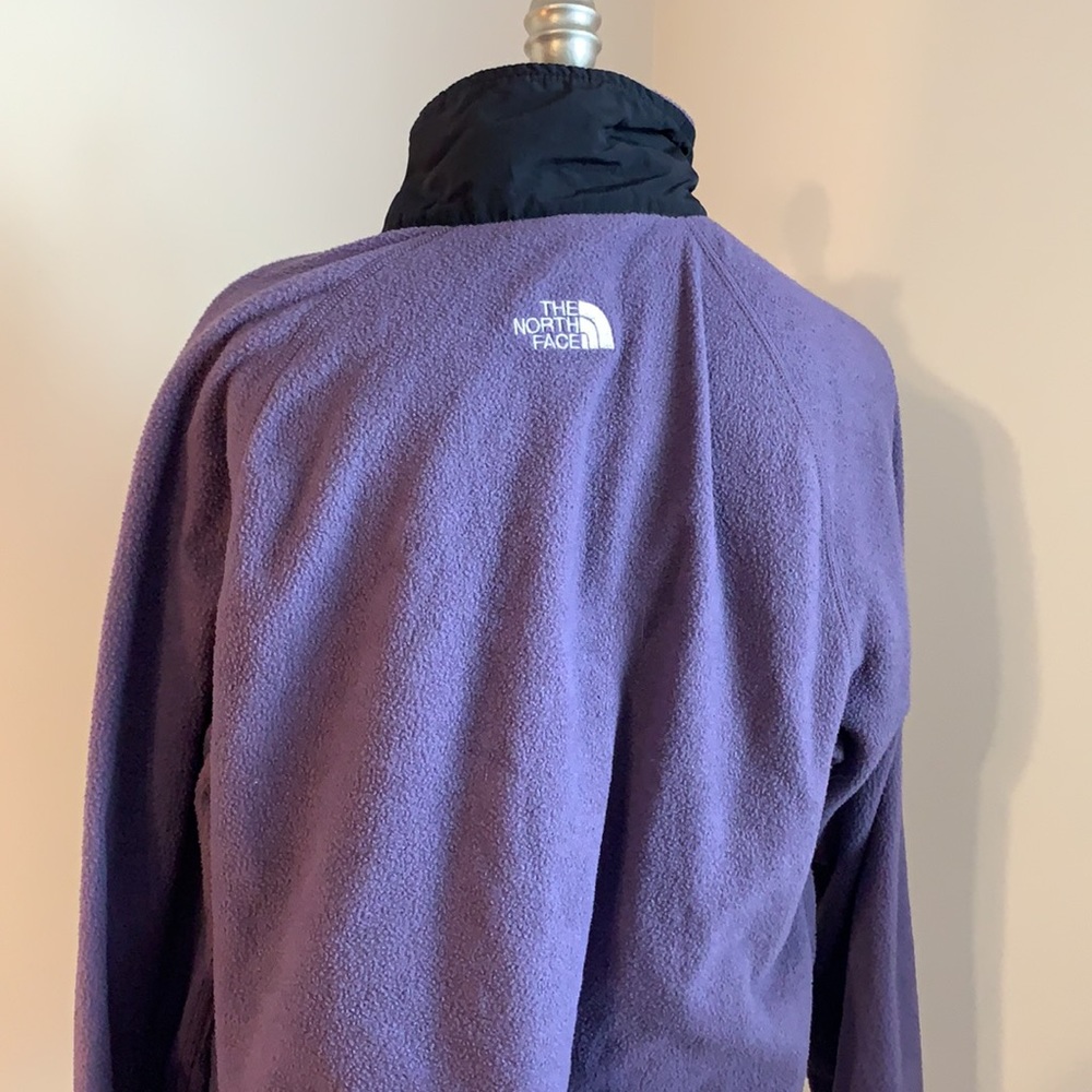North face purple jacket - Picture 7 of 8